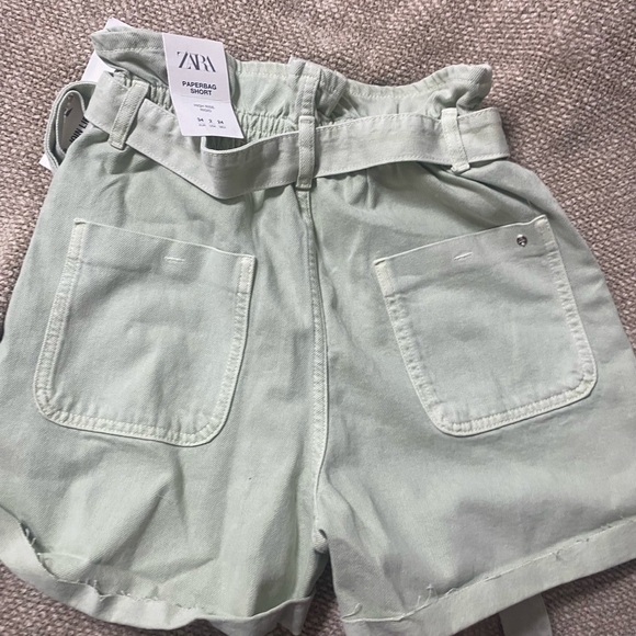 🤍3/35 NEW Zara high waisted jean short - Picture 2 of 5